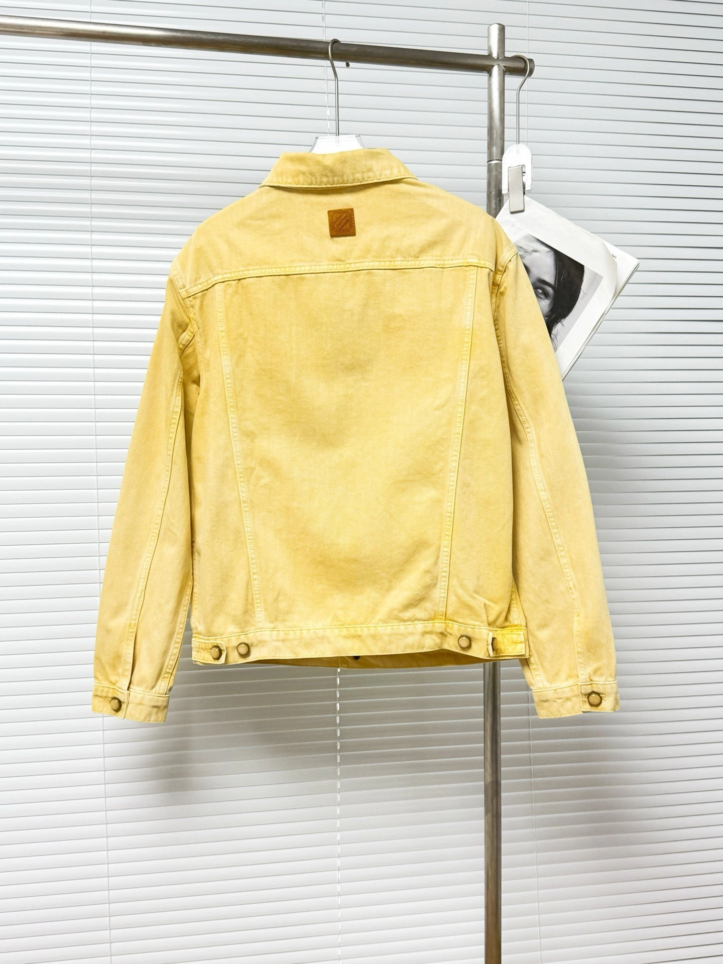 wg.luxury- 8V item:E-F409G2630